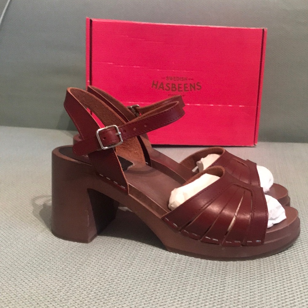Swedish Hasbeens Bordeaux Strap Sandal - Picture 3 of 11